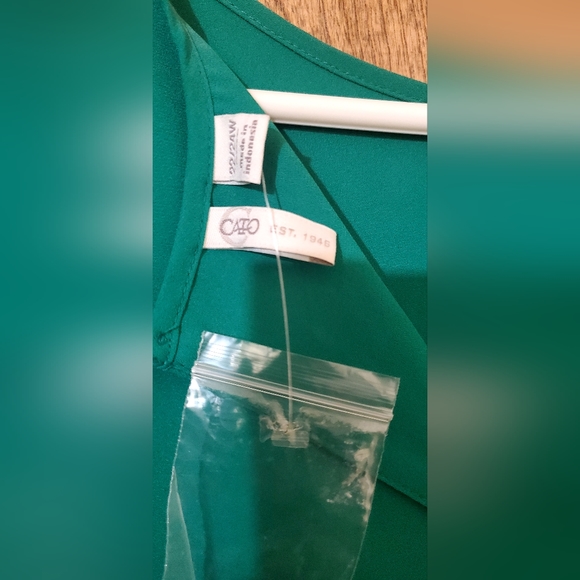 Size 22/24 Kelly Green Sleevless Blouse - Picture 4 of 5